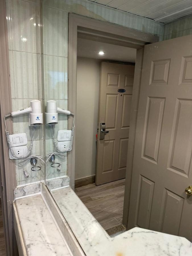 Superior Triple City View Room